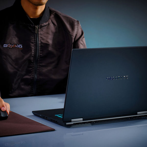 V8H9262AEFF3DE8A351E4B80816C3BA4E1AR7300077P2